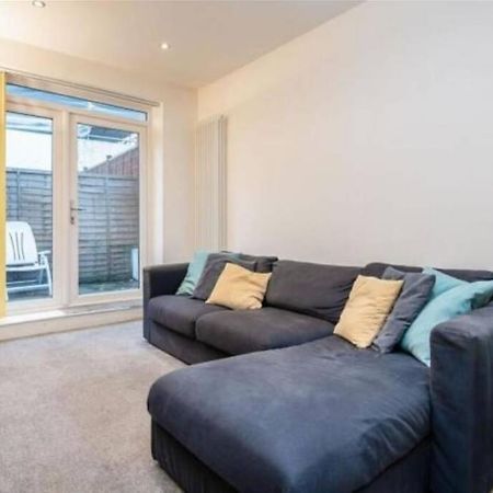 Contemporary 3 Bed Apartment In Hendon Central. Εξωτερικό φωτογραφία